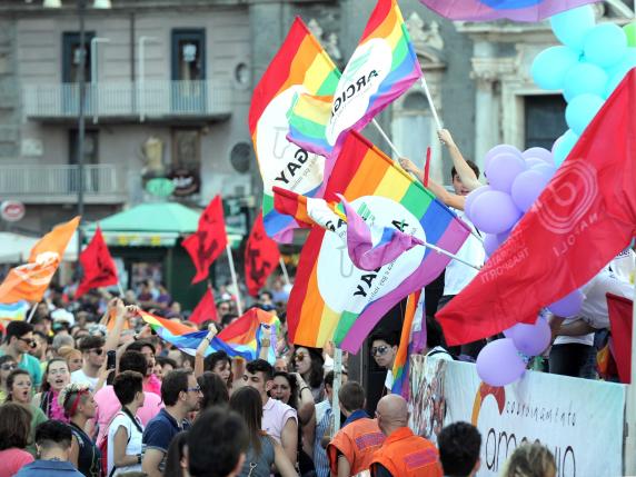 Coppia Gay Aggredita A Palermo Musumeci Le Mie Scuse Spero Decidano