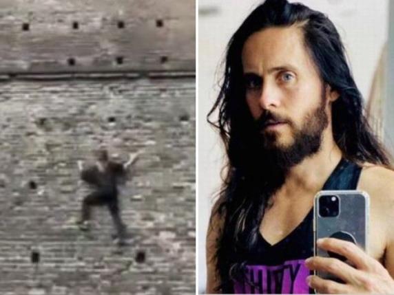 Jared Leto Scala Le Mura Del Castello Sforzesco A Milano A Mani Nude