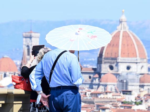 A Firenze Allerta Caldo Con Gradi Si Passa Dal Bollino Giallo All