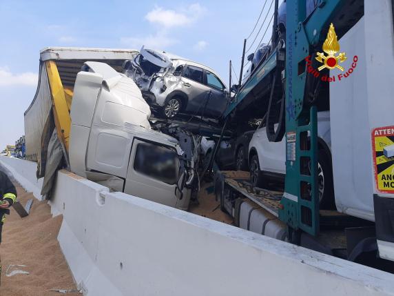 Incidente In A Tra Latisana E Portogruaro Tamponamento Tra Quattro