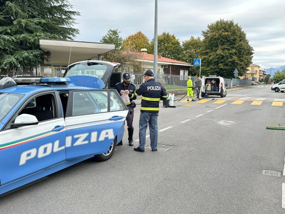 Dalmine Lascia La Figlia A Scuola E Poi Si Schianta Contro Un Auto