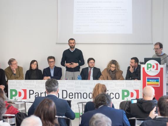 Regione Piemonte Il Pd Attacca Cirio Allarme Rosso Su Temi