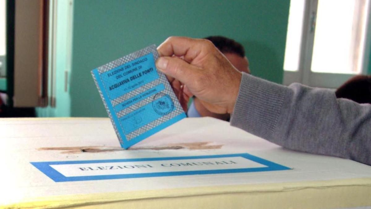 Ballottaggi In Puglia Comuni Alle Urne Affluenza In Calo Si Vota