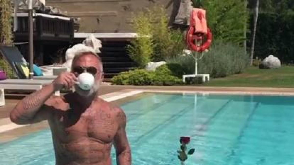 Gianluca Vacchi Indagato Per Presunti Abusi Edilizi Nella Villa In