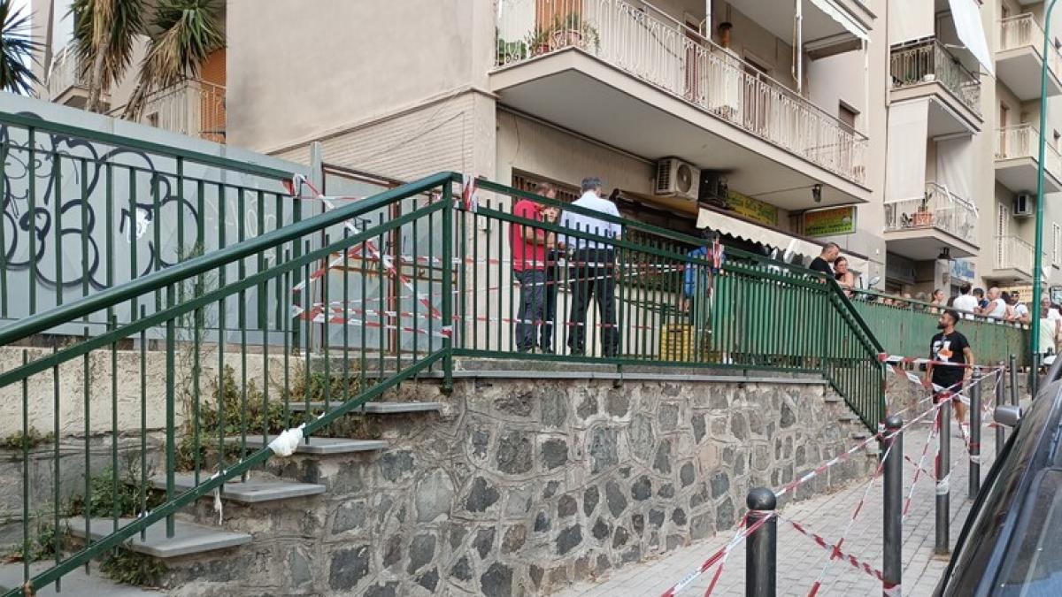 Paura Crolli A Torre Del Greco Sgomberate Famiglie Corriere It