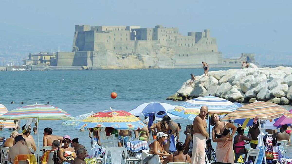 Napoli Sorrentino Gira Sul Lungomare Chiude Anche Mappatella Beach