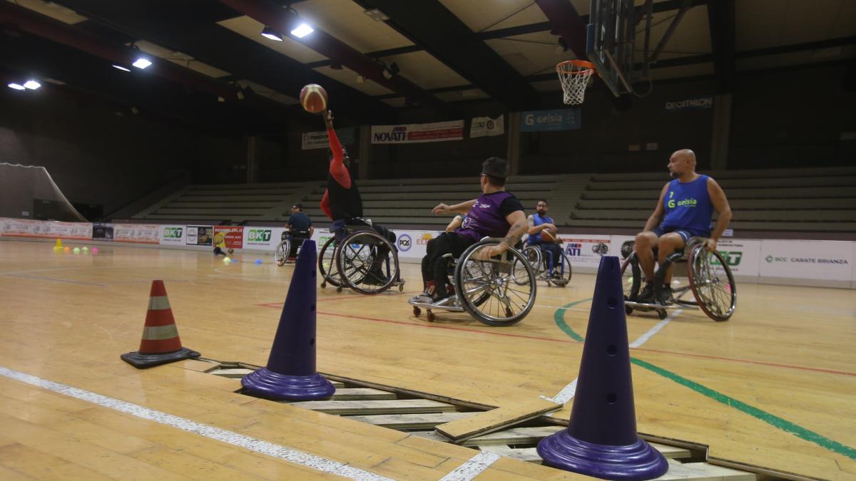 Seregno Il Palazzetto Dello Sport Inagibile Per I Danni Del Maltempo