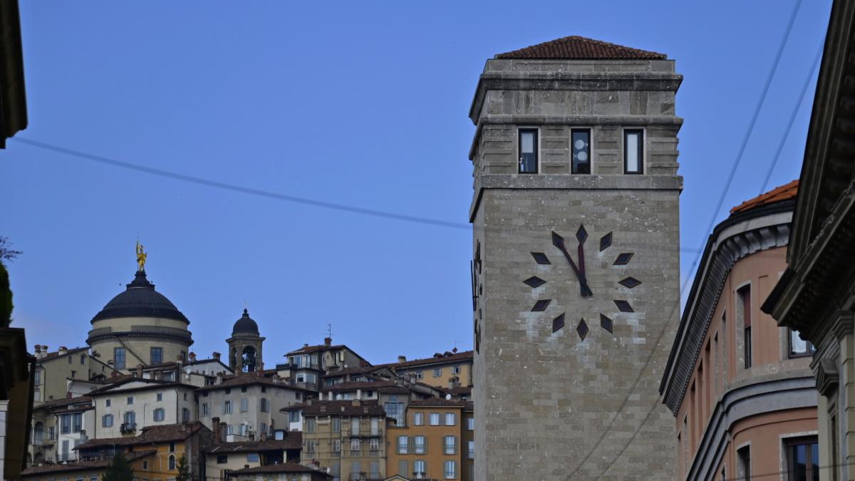 Bergamo l ex impiegato delle Poste che svuotò i conti degli anziani