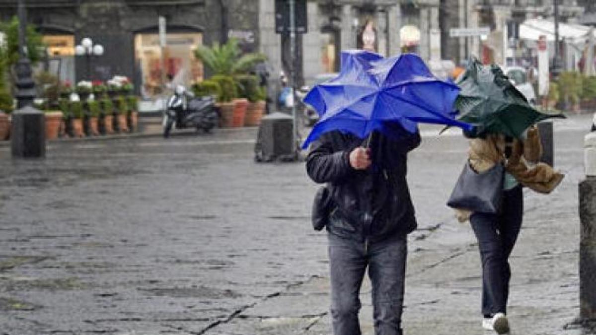 Campania Allerta Meteo Gialla Fino Alle Di Mercoled In Arrivo