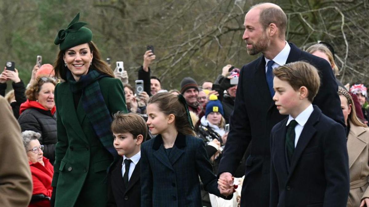 La Principessa Kate William E I Figli Con Re Carlo E Camilla Alla