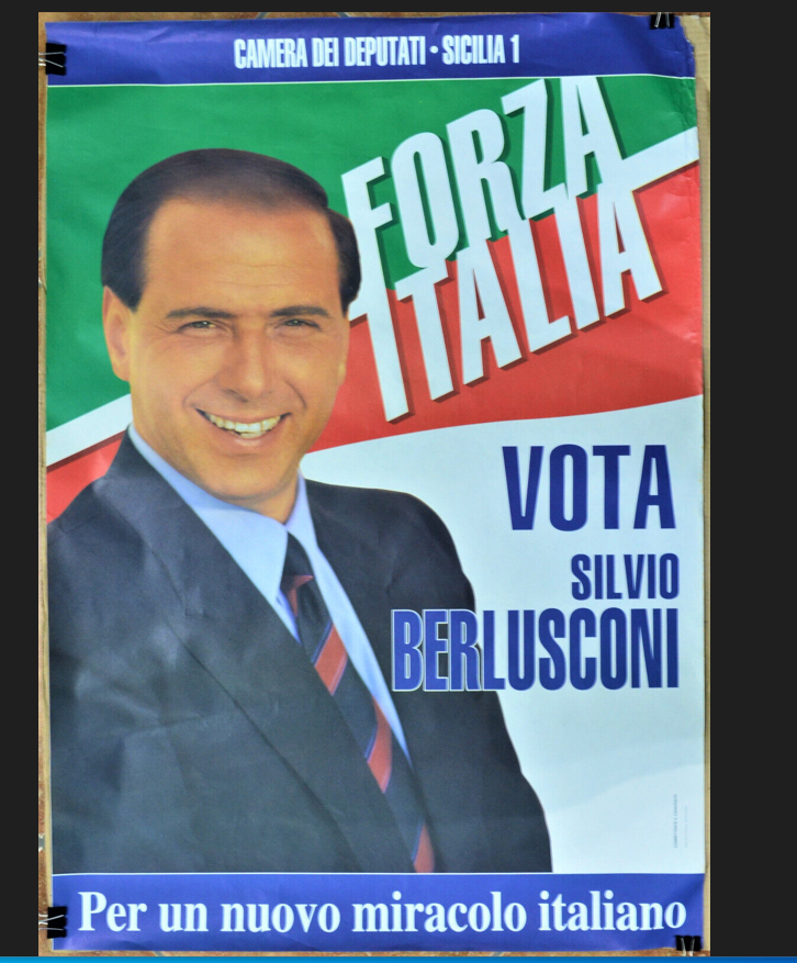 Silvio Berlusconi Dagli Orologi Ai Libri I Memorabilia In Vendita