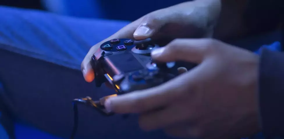 Il mercato dei videogiochi in Italia resta stabile e vale 2,2 miliardi di  euro: tre italiani su dieci sono gamer