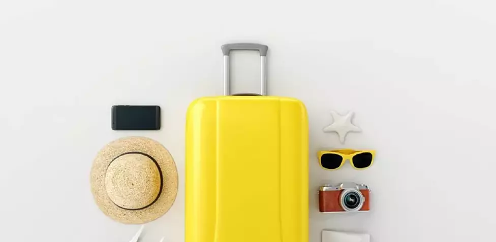 Bagaglio a mano, organizer e sacchetti sotto vuoto: gli accessori per  risparmiare spazio
