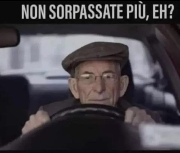 Bologna Città 30, i meme più belli sui social tra favorevoli e contrari