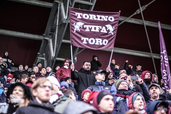 Il Toro Al Fila Con Oltre 2500 Tifosi Sugli Spalti. «Ora Battete La ...