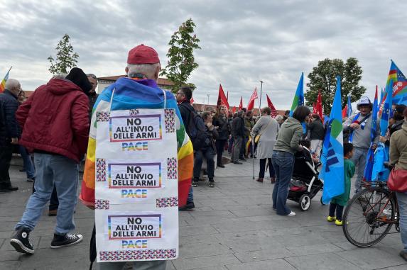 Primo Maggio Bergamo, Il Corteo Di Cgil, Cisl E Uil: Le Foto | Corriere.it