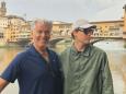 Pierce Brosnan a Firenze col figlio: foto ricordo con POnte Vecchio