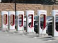 Tesla licenzia l'intero team del Supercharger, il sistema di ricarica superveloce per le auto elettriche
