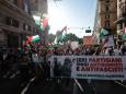 Roma, corteo pro Gaza: accesi fumogeni dei colori bandiera palestinese