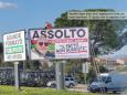 Prato, ex presidente del Consiglio comunale assolto: tappezza la città di cartelloni
