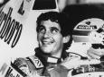 Il brasiliano Ayrton Senna sorridente dopo aver effettuato le prove valide per il Gran Premio d'Italia, il 17 agosto 1989.  ANSA