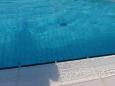 Castel Volturno, Cristian, 15 anni, si tuffa in piscina e muore