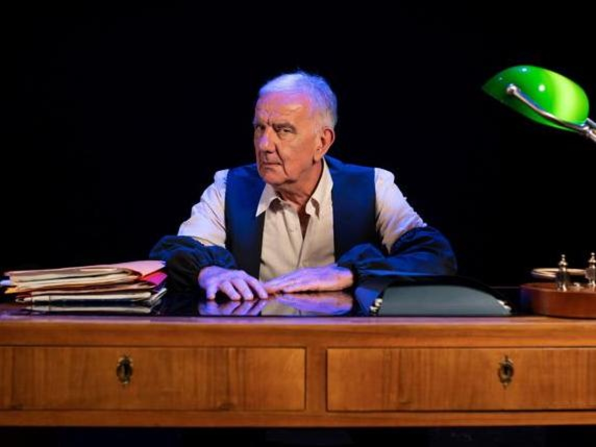 Gene Gnocchi: «I fan mi pregano di portare i loro figli dalla De Filippi. Materazzi si era offeso per una mia gag, ma poi gli è passata»