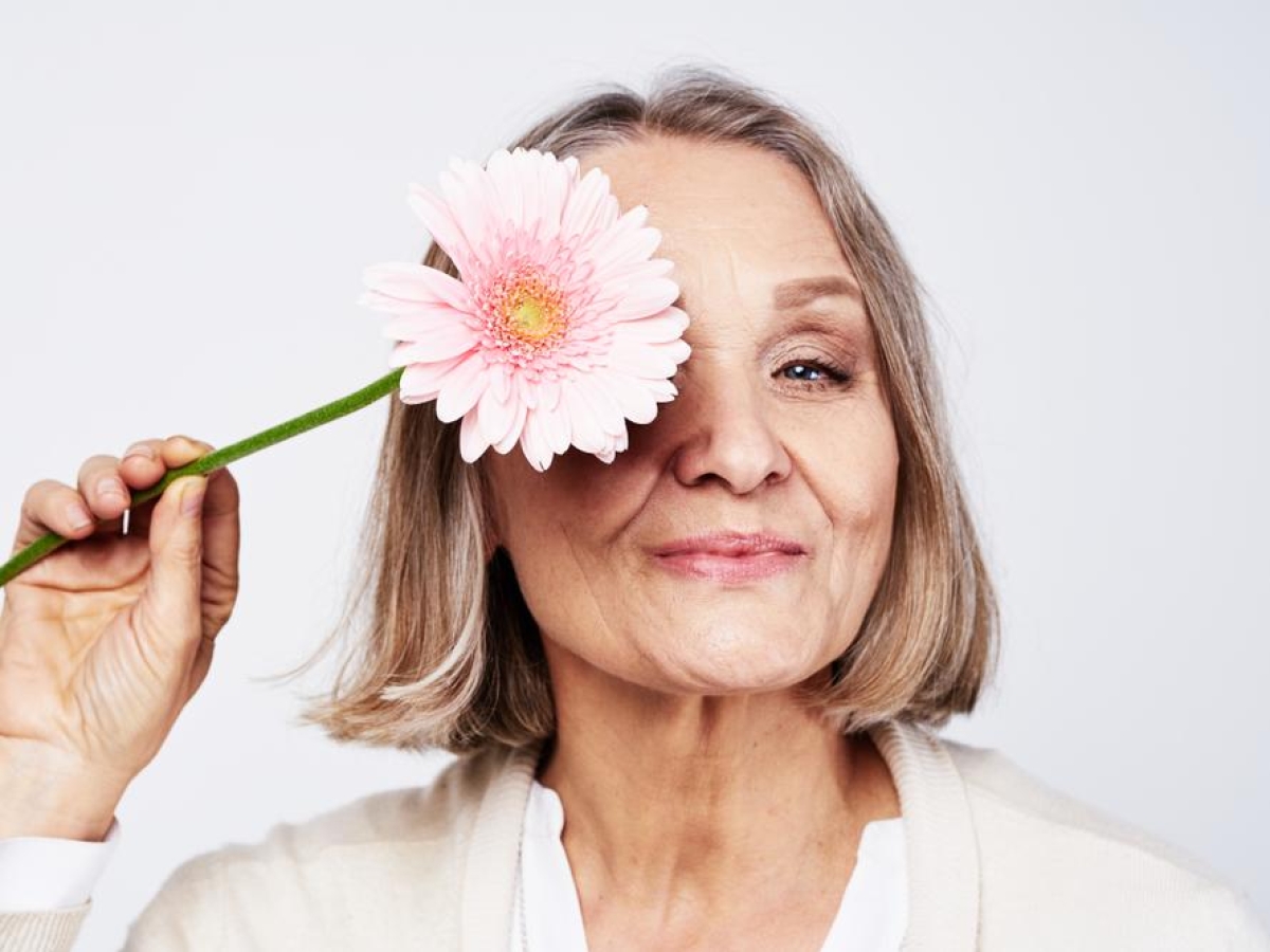 «Rinascere in menopausa: un nuovo Inizio», la ginecologa Di Pace: «Ho visto la medicina fare passi da gigante»