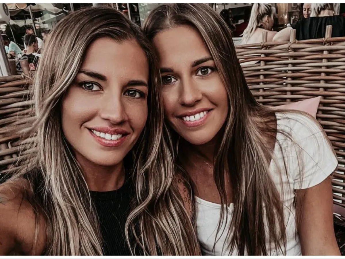 Le sorelle Dellai, gemelle pornostar: «Viviamo ancora con mamma e papà. Cè  chi ci ha regalato 7.000 euro in un giorno» | Corriere.it