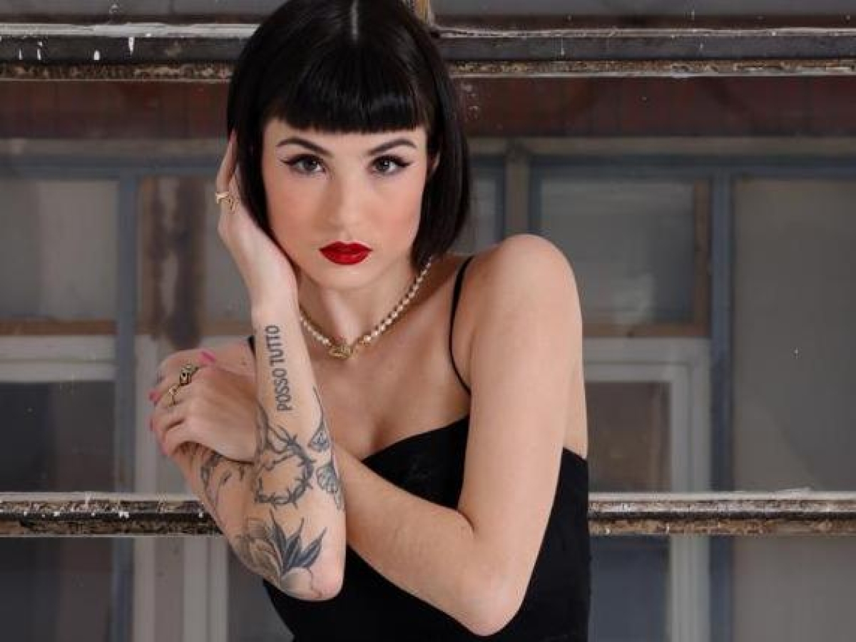 Giorgia Soleri e lo scontrino del dolore: «8.463 euro per curare la vulvodinia. Stato assente, la salute resta un lusso»