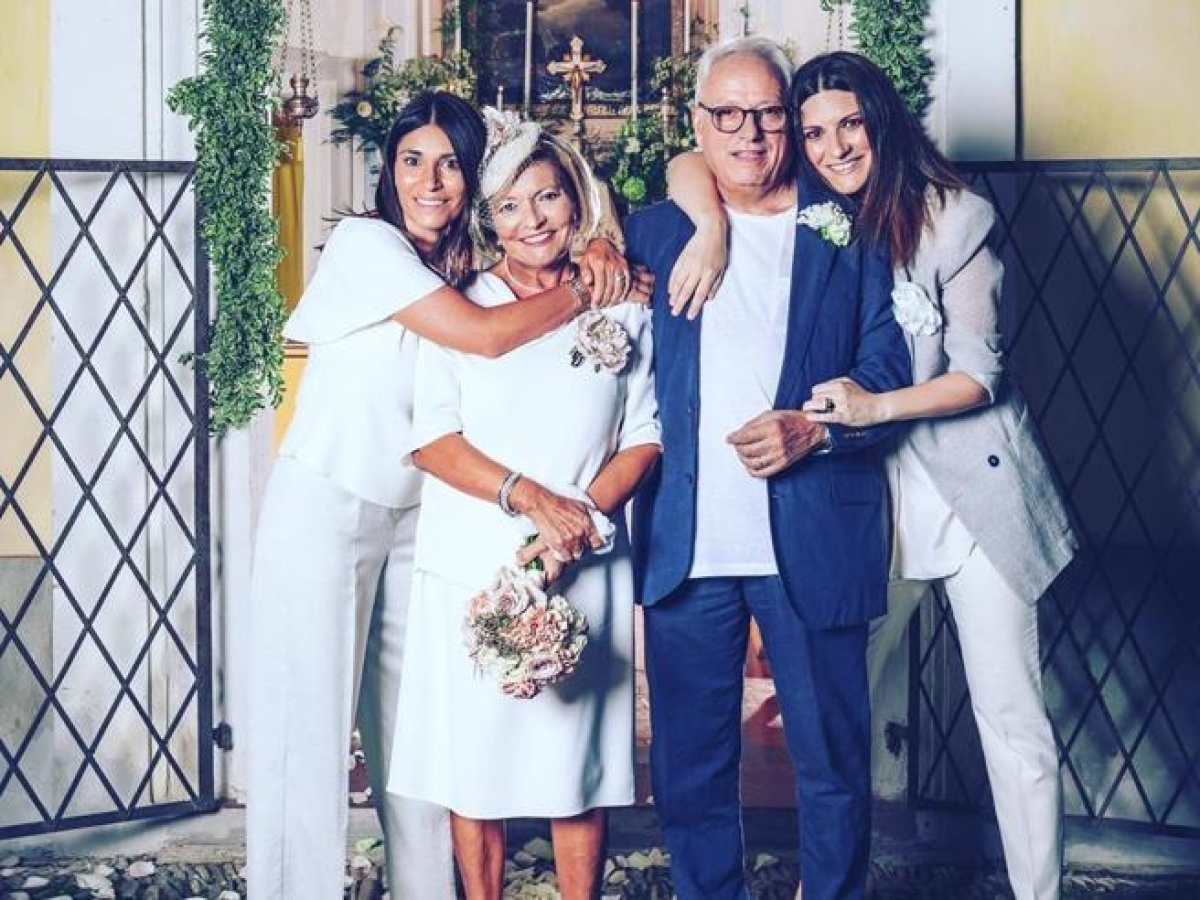 Laura Pausini: i concerti con suo padre nei pianobar, la vittoria a Sanremo che ha lanciato la sua carriera, 10 segreti