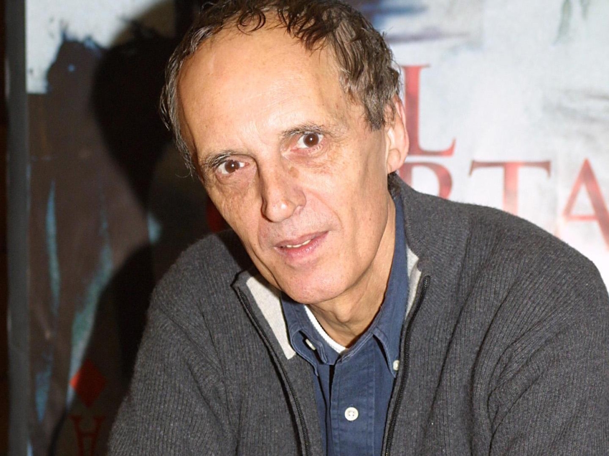 Dario Argento migliora, lascia la terapia intensiva ma resta a Ischia. Annunciato l'arrivo della figlia Asia