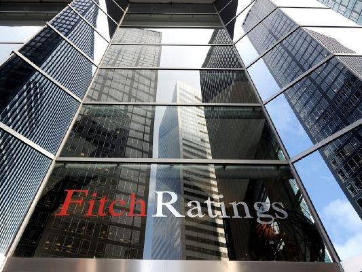 Fitch alza il rating dell’Italia. Giorgetti: «Paese riportato sulla giusta strada»