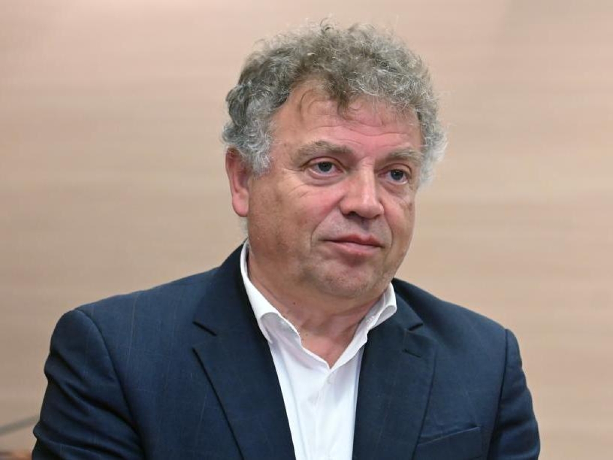 Antonio Tutolo, il consigliere regionale della Puglia che dona l'idennità all'ospedale. «Un piccolo passo, spero funzioni da stimolo»