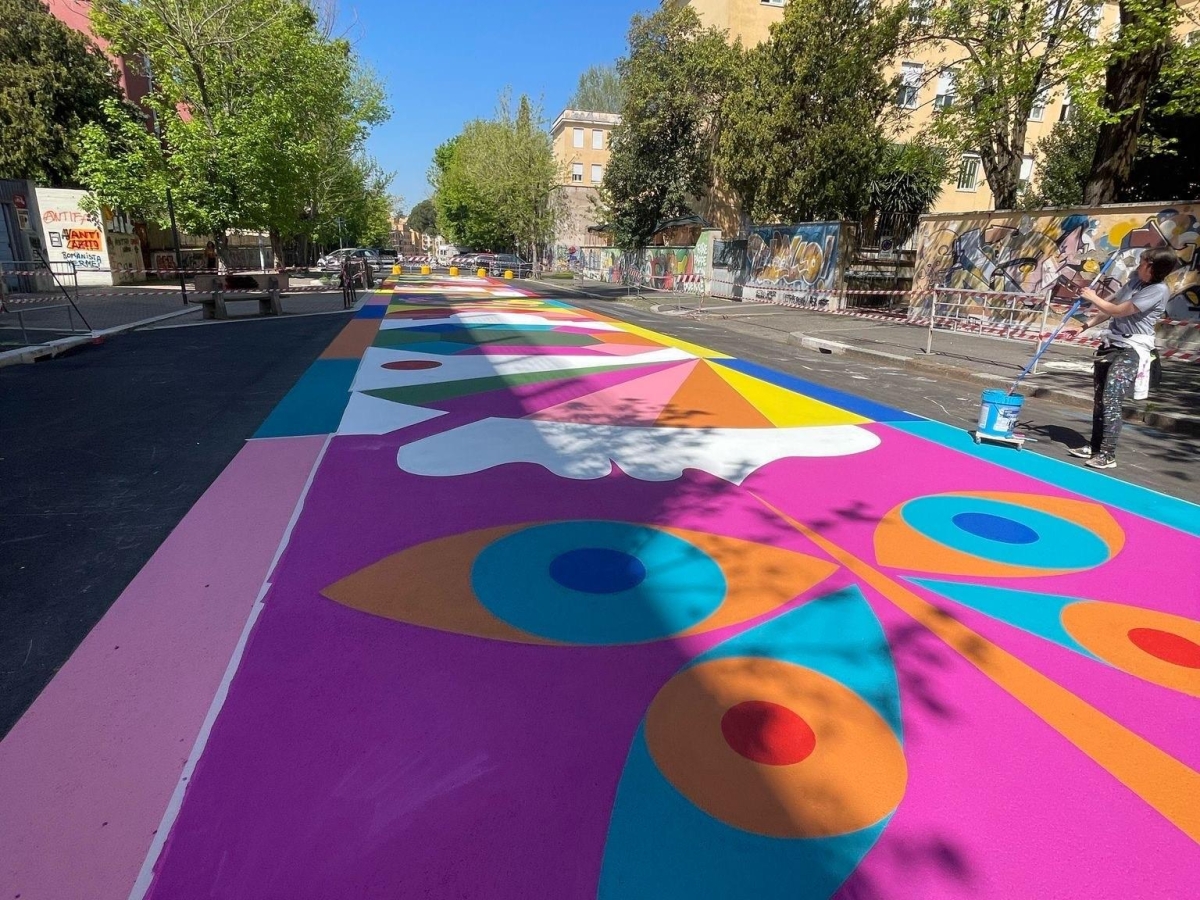 «Asphalt art», a Roma parte dal Tufello l'iniziativa americana di colorare le strade per renderle più sicure