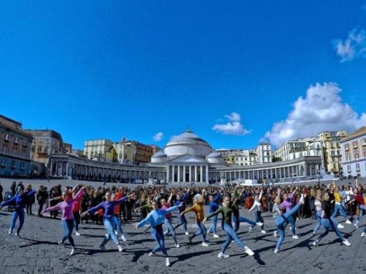 Napoli Città Danzante, in 2500 al Plebiscito. Sarà la classe di ballo più grande del mondo