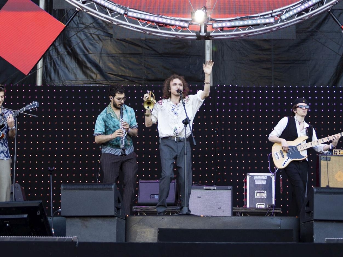 Concertone, i Patagarri e le polemiche: «Non è macabra la nostra esibizione, ma un mondo in cui si ammazzano migliaia di bambini»