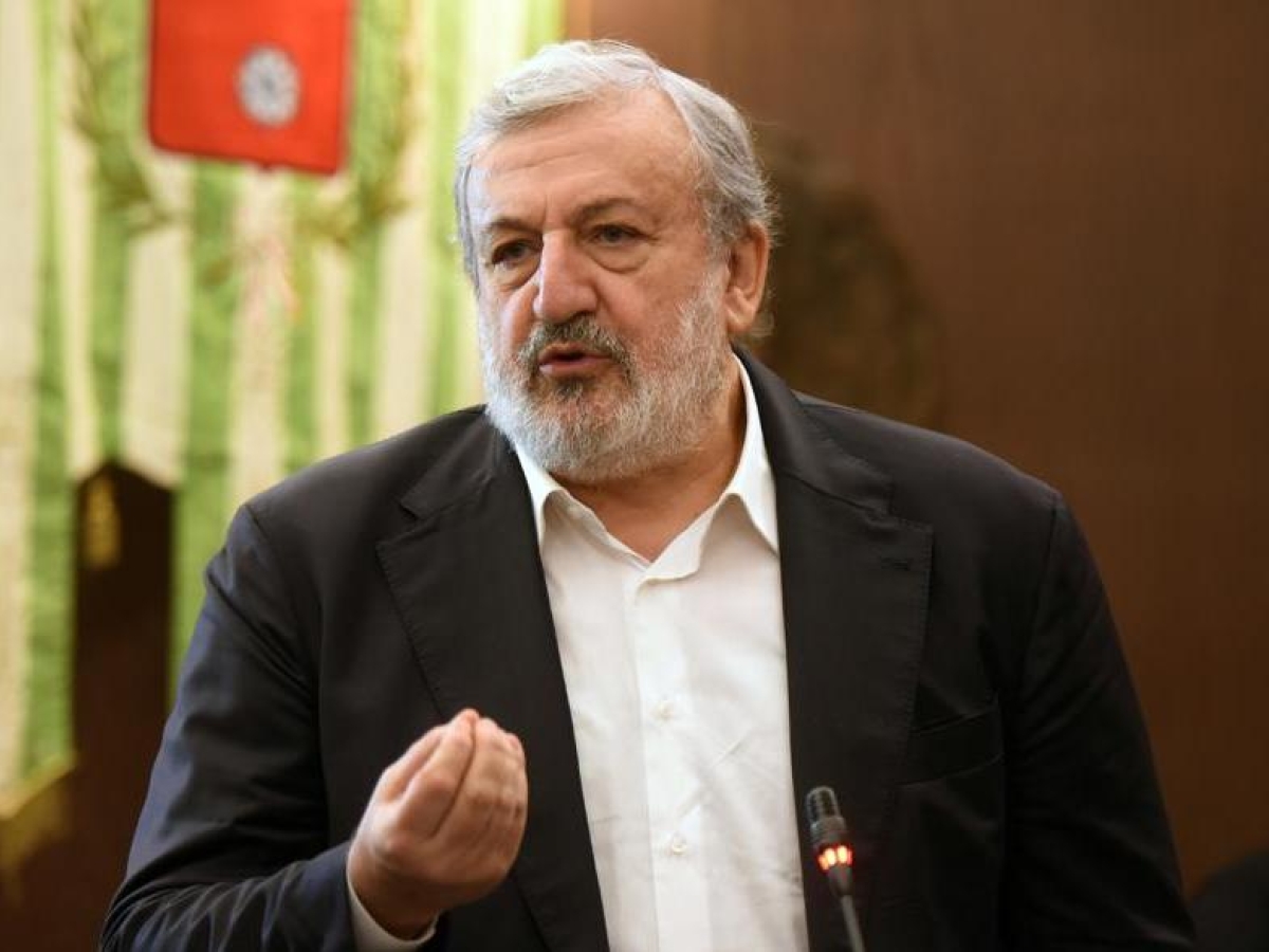 Regionali Puglia, il governatore Emiliano: «La modifica allo statuto? Che passi o no, io indico elezioni per 40 consiglieri»