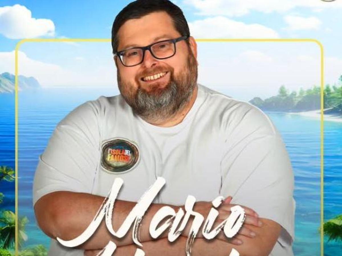 «Isola dei Famosi», Gentili, Giarrusso e Adinolfi: perché non ammettono che ci vanno per soldi e visibilità?