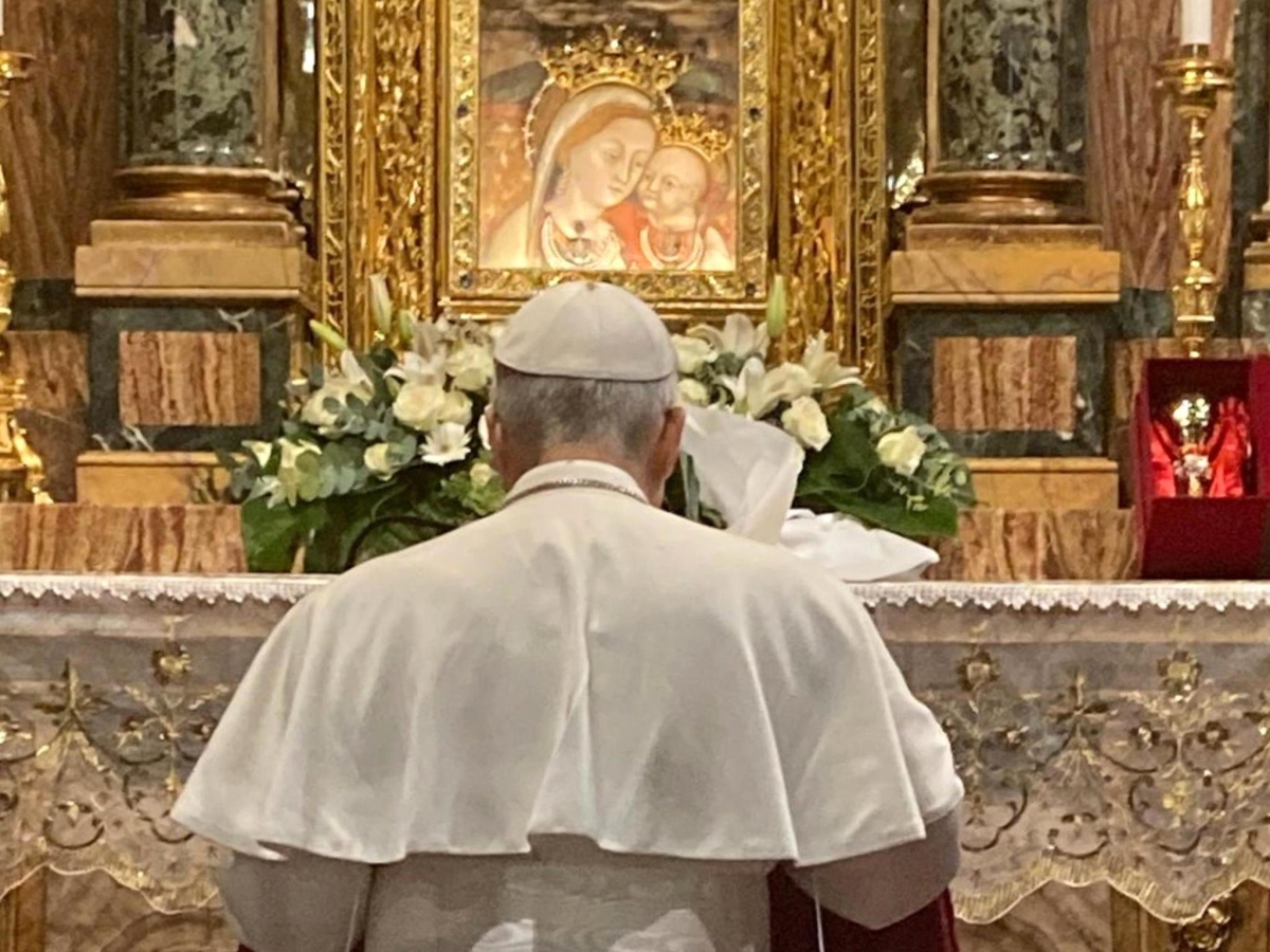 Alle 12 il primo discorso domenicale del Papa: 150 mila in attesa in piazza San Pietro Alle 12 il primo discorso domenicale del Papa: 150 mila in attesa in piazza San Pietro