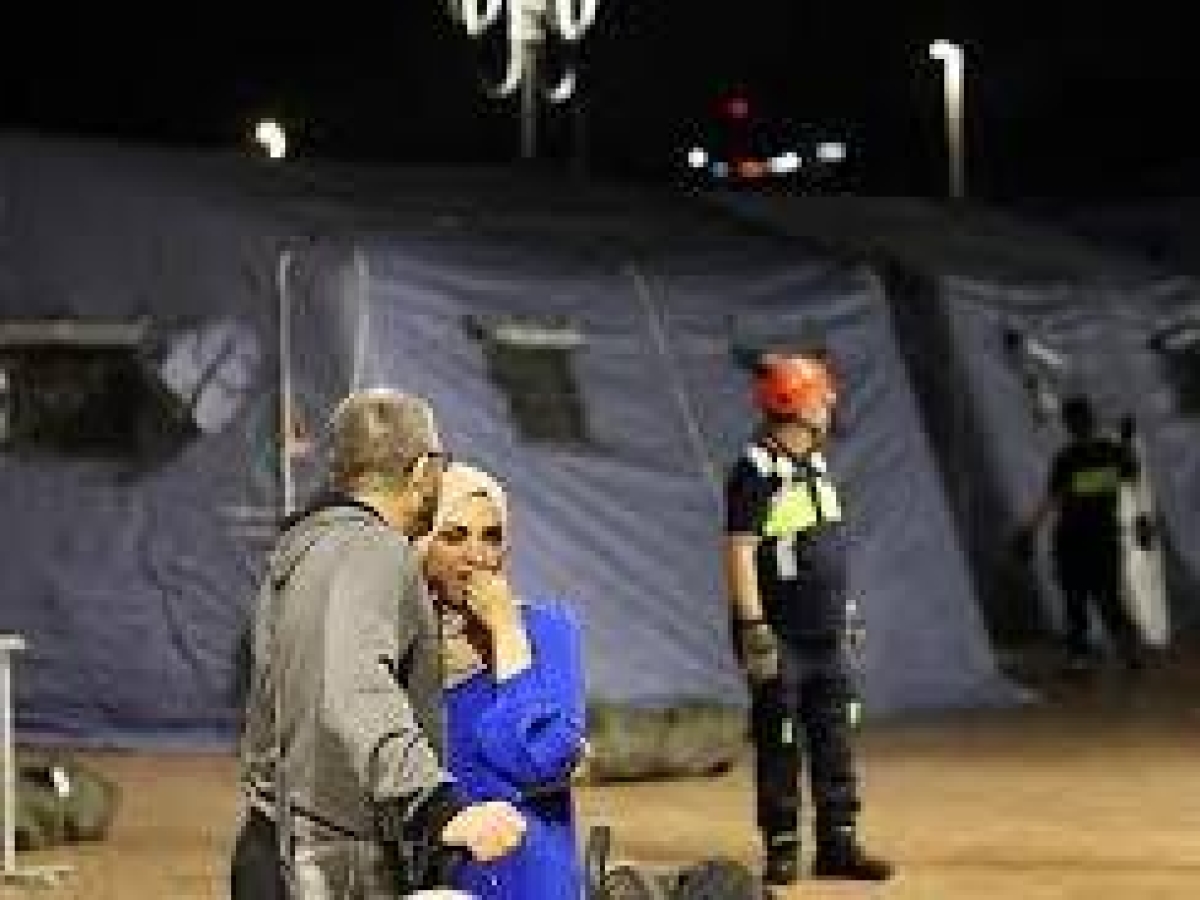 Terremoti ai Campi Flegrei, nuova proroga per gli sfollati che sono in albergo