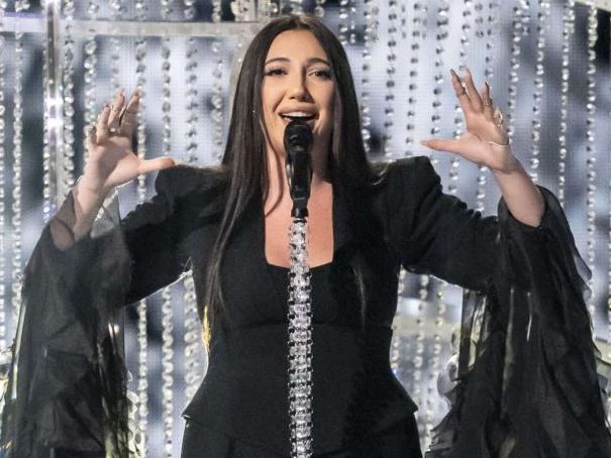 Yuval Raphael, l’esibizione tra fischi e applausi della cantante israeliana a Eurovision