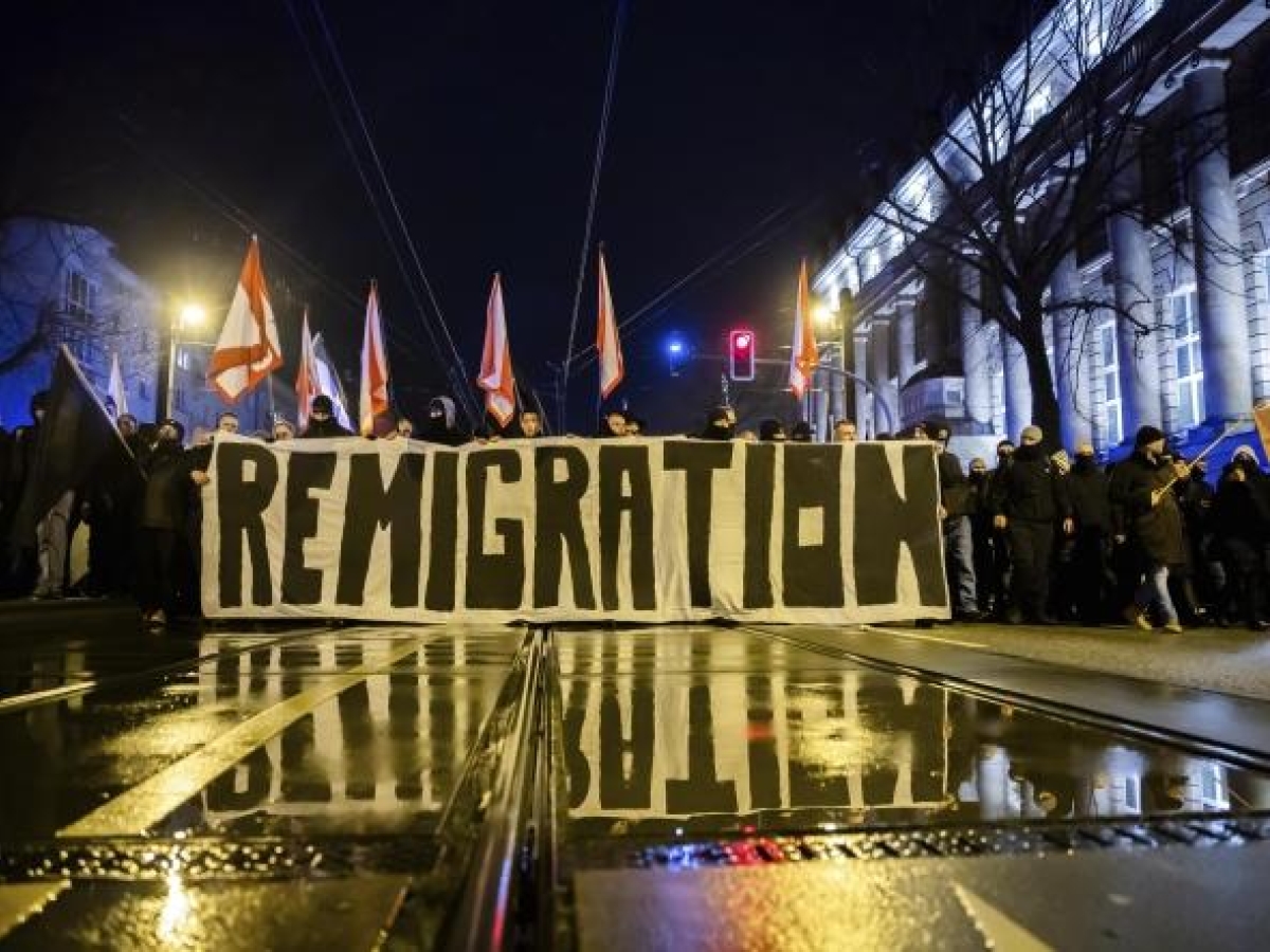 Remigration Summit, a San Babila e Cairoli la risposta di Milano al raduno xenofobo. Salvini: «No divieti, non siamo in Urss»