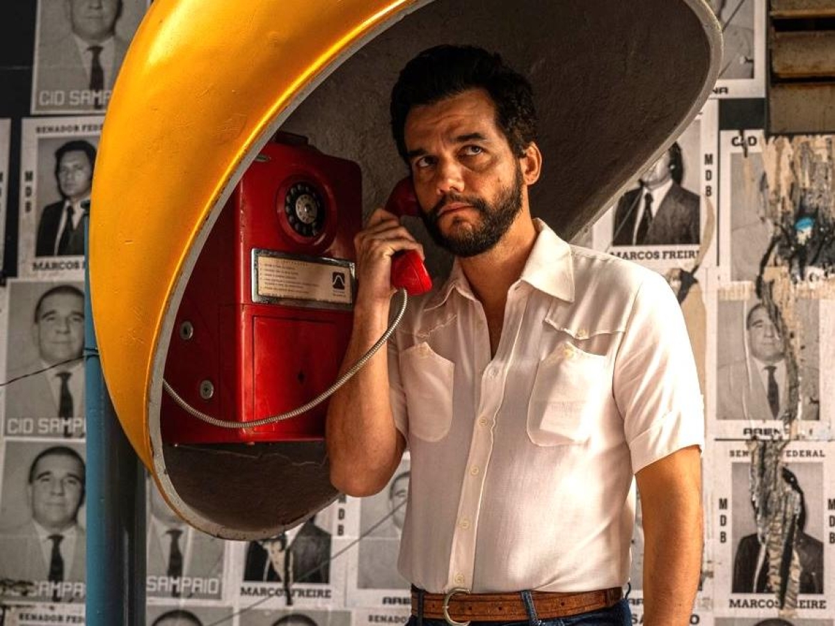 La pagella del Mereghetti: «O Agente Secreto», il volto oscuro del Brasile anni '70 (voto 7½), le inermi mascherine di Wes Anderson (voto 5/6)