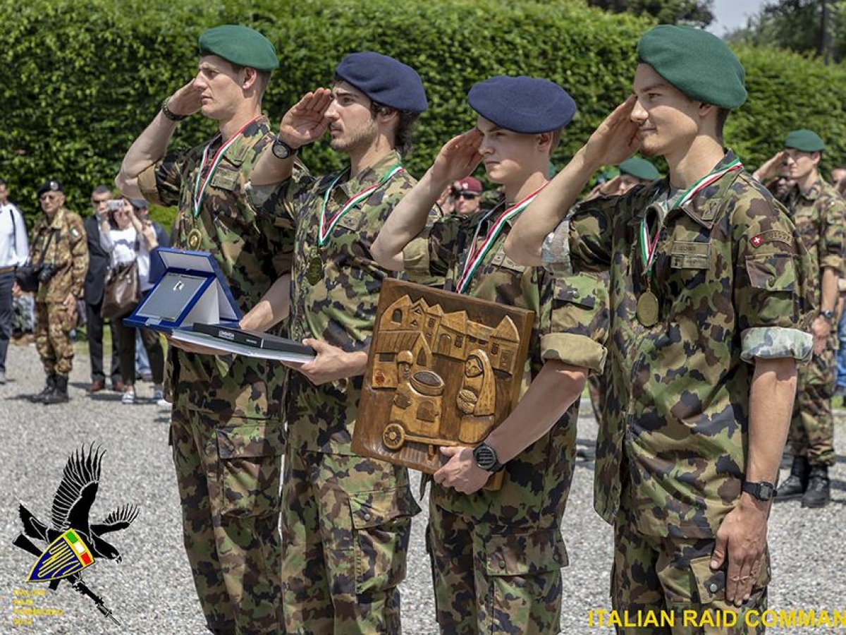 Briosco, da tutta Europa per i giochi di guerra. È un caso l'Italian raid commando: «Normalizzano i conflitti», «No, polemiche fuori luogo»