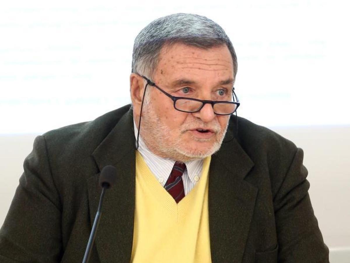 Terzo mandato, il giurista: «Il governo non poteva fare altrimenti, la Costituzione prevale sulle speciali»