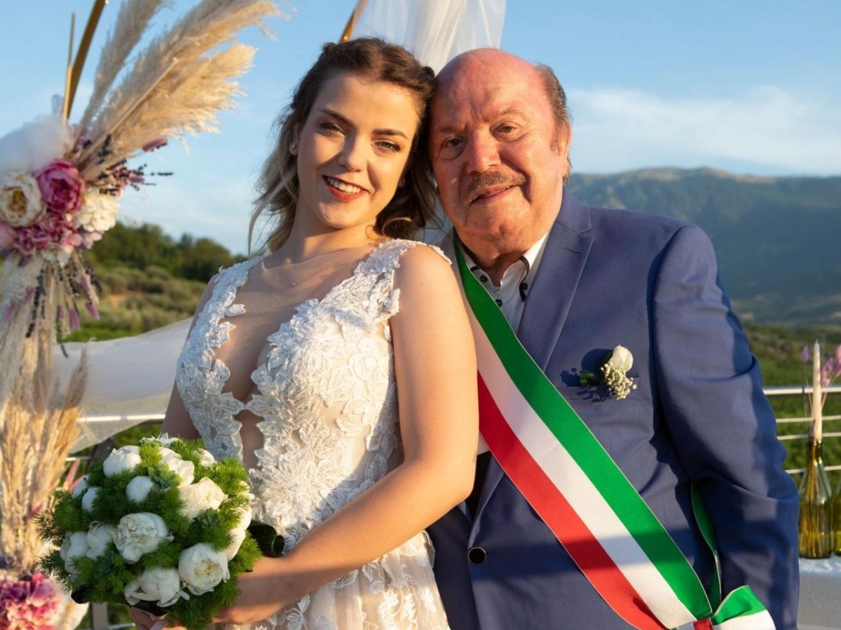 Lino Banfi. «Da neo bisnonno dico: fate figli». La nipote Virginia Leoni: «Vero, ma tardare non è uno sfizio»