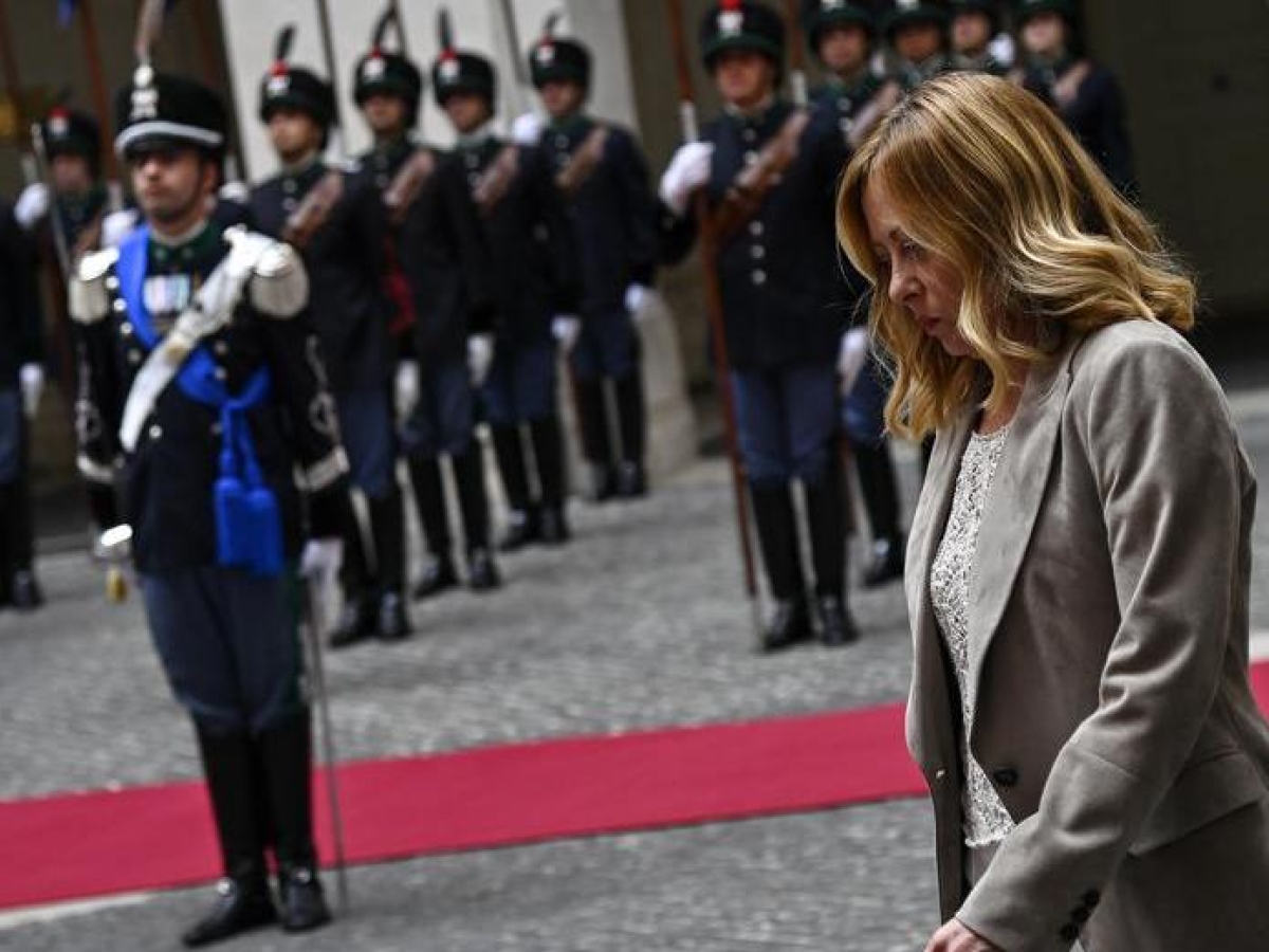 Meloni: «Ho sentito ancora Trump». E per i negoziati spunta anche la Svizzera