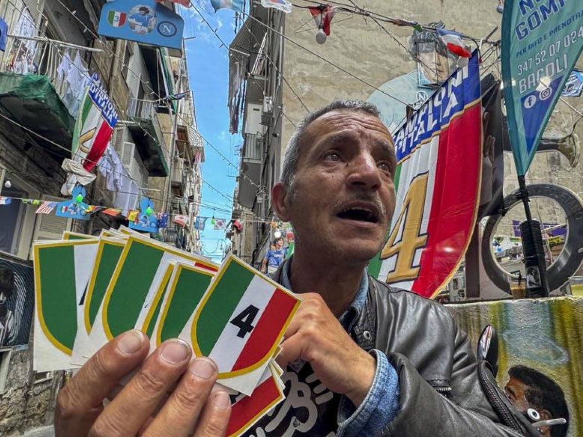 Napoli-Cagliari, stasera scatta la «zona azzurra»: dal pomeriggio si ferma la città, ecco provvedimenti e limitazioni