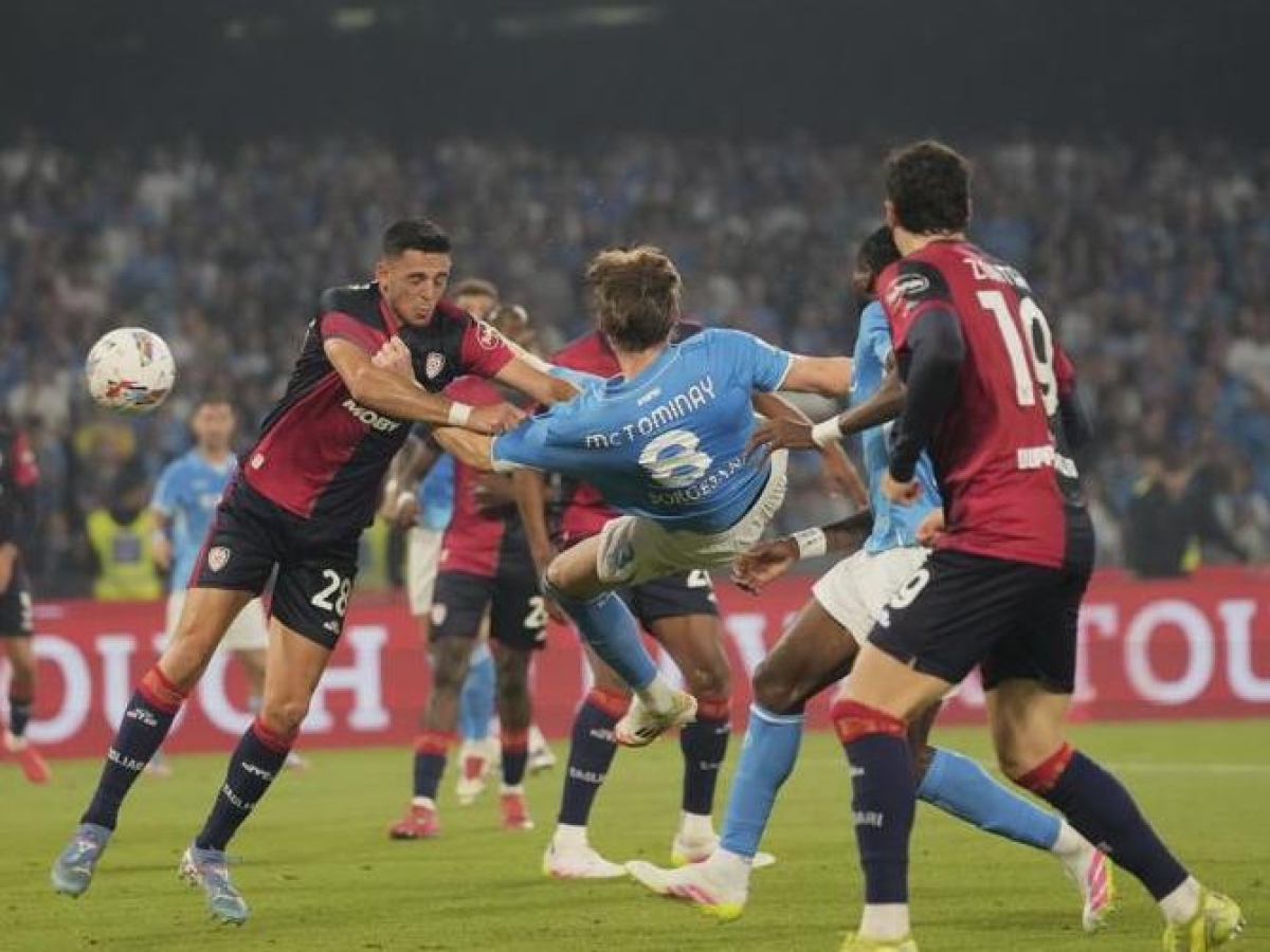 Lo scudetto azzurro: uomini chiave, mezzali al posto di portatori di palla, il cambio modulo | McTominay, chi è l'eroe di Napoli